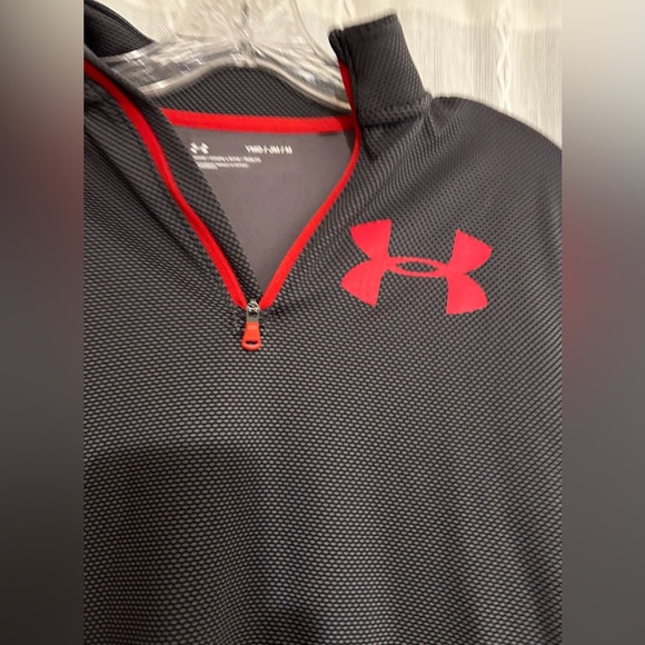 Boys Under Armour pull over shirt. Youth size medium. - Picture 2 of 7